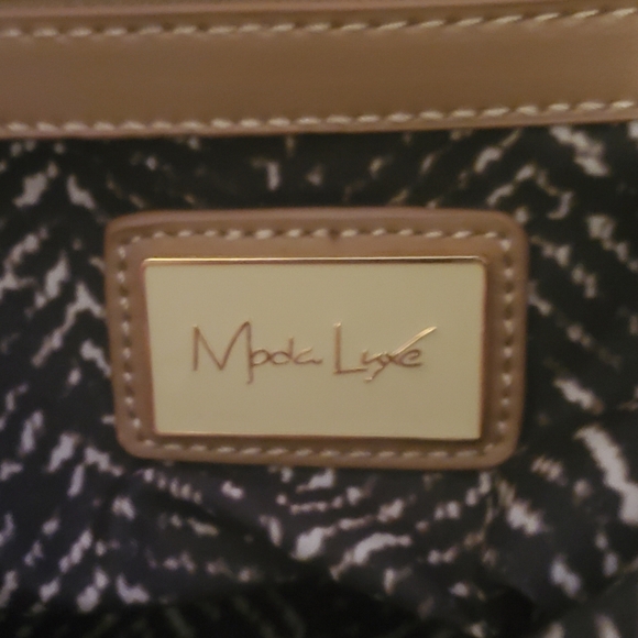 Moda Luxe Chain Hobo Bag - Picture 10 of 12